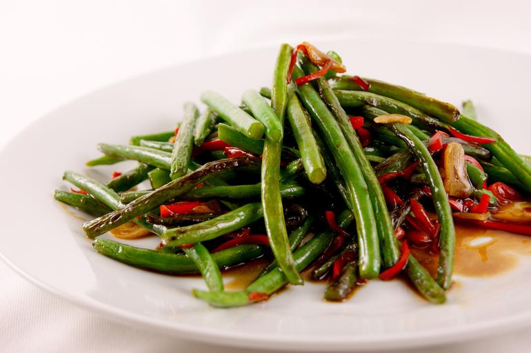 Green Beans with Oyster Sauce, Garlic and Chilli